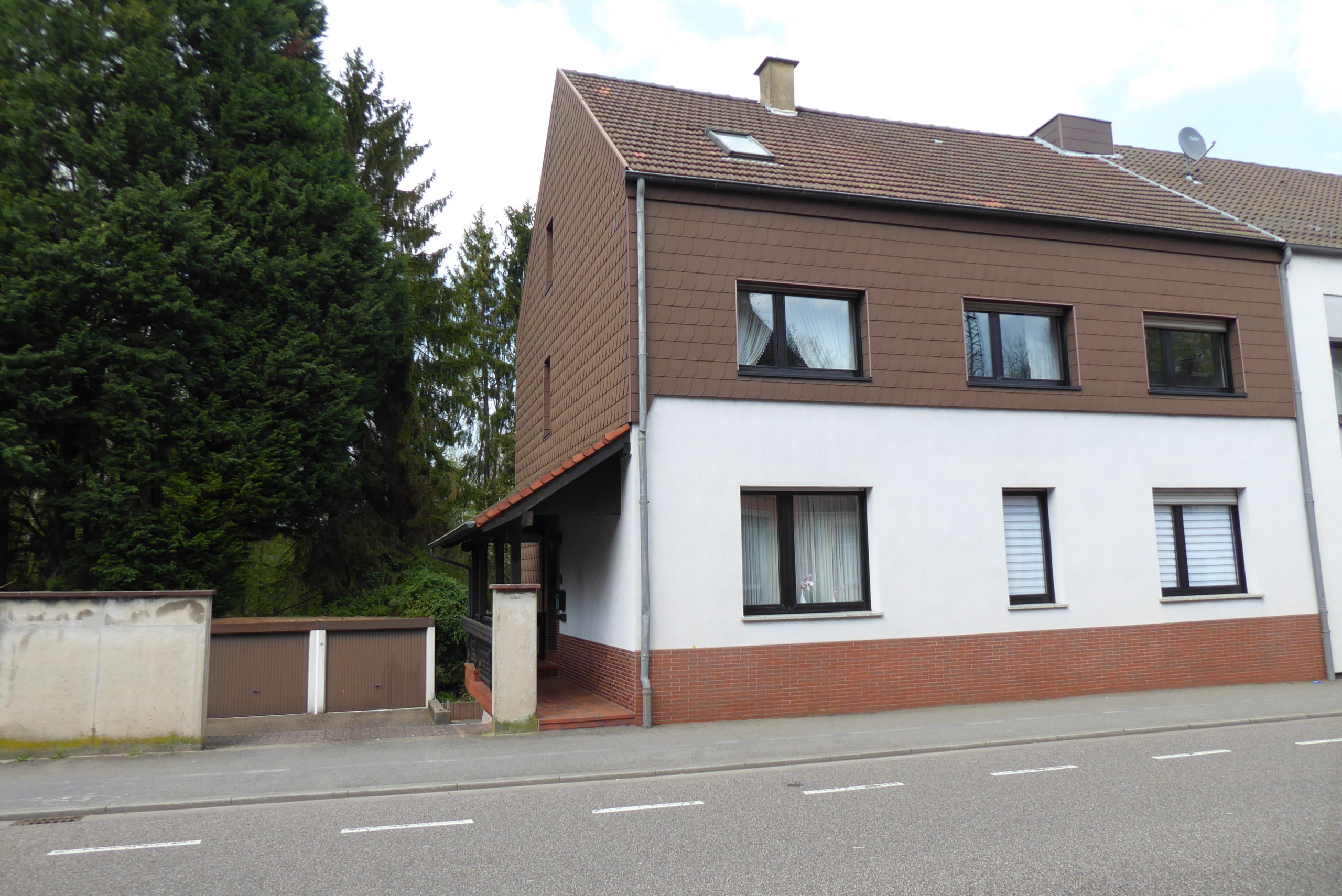 Front Saarbrücker Str. 18
